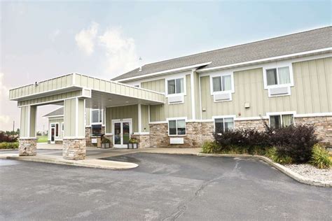 crossings hotel perham mn.